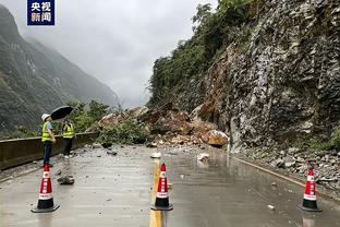 ?快上链接！朱芳雨上身“朱八组合拳”主题T恤